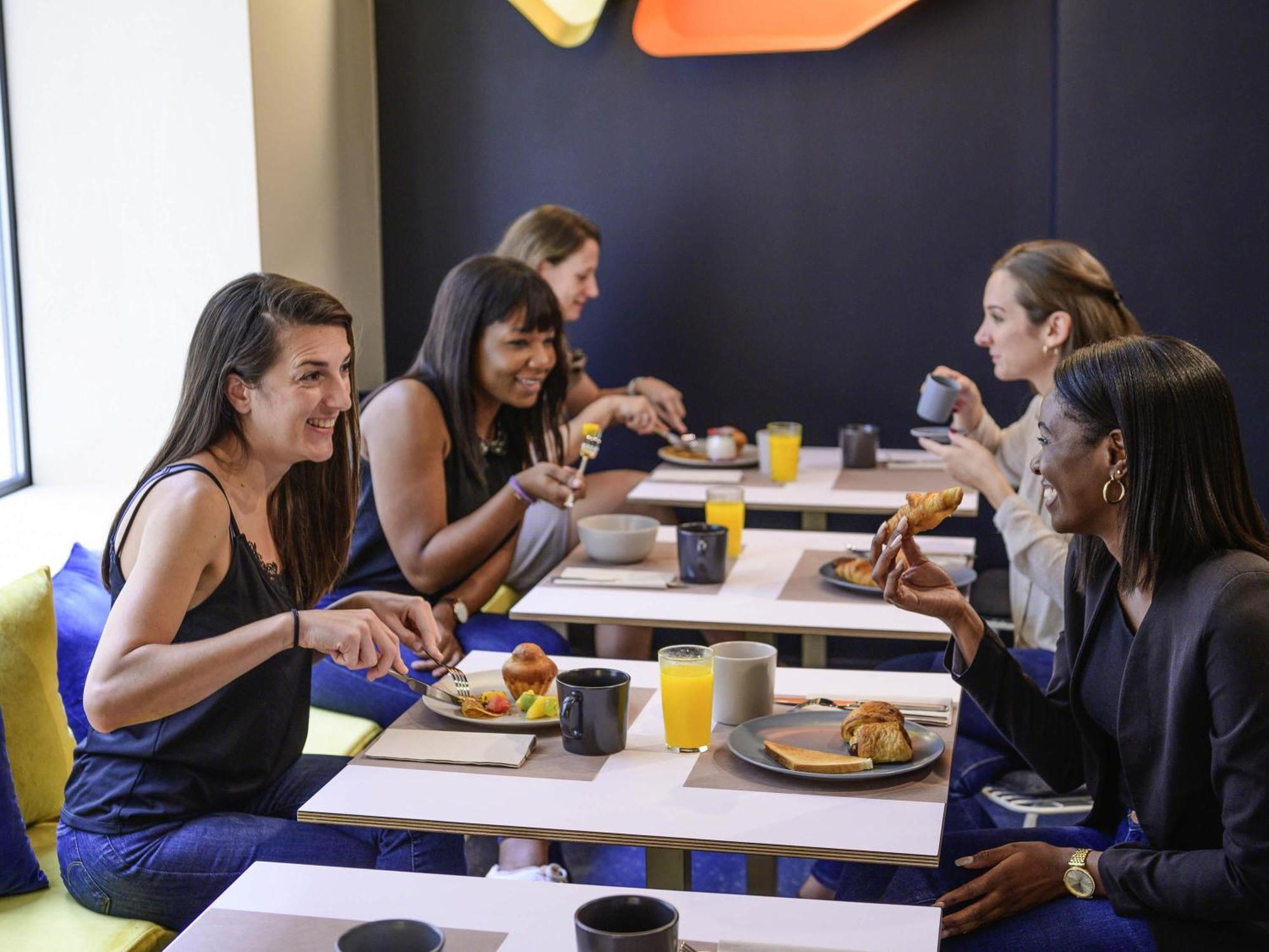 Hotel Ibis Styles Opera Lafayette 3*